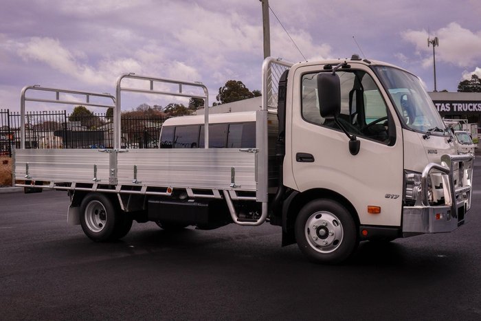 2025 Hino 300 617 Mt Wide Tradeace White