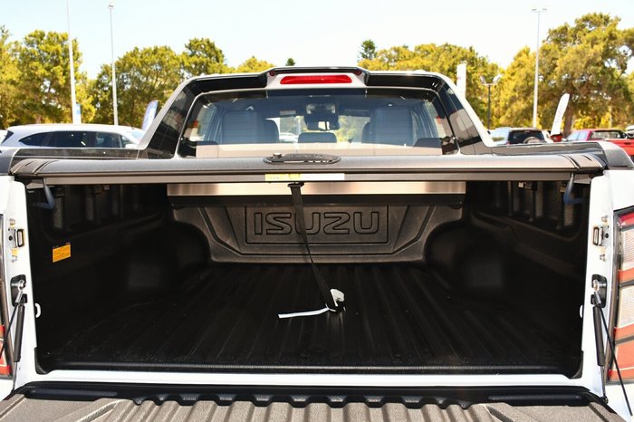 2025 Isuzu D-MAX X-TERRAIN