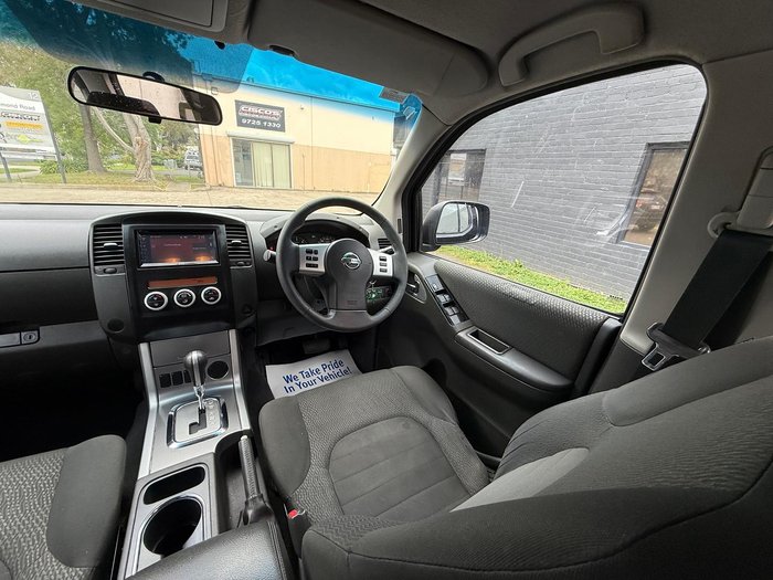 2012 Nissan Navara ST D40 Series 6 4x2 Midnight Black