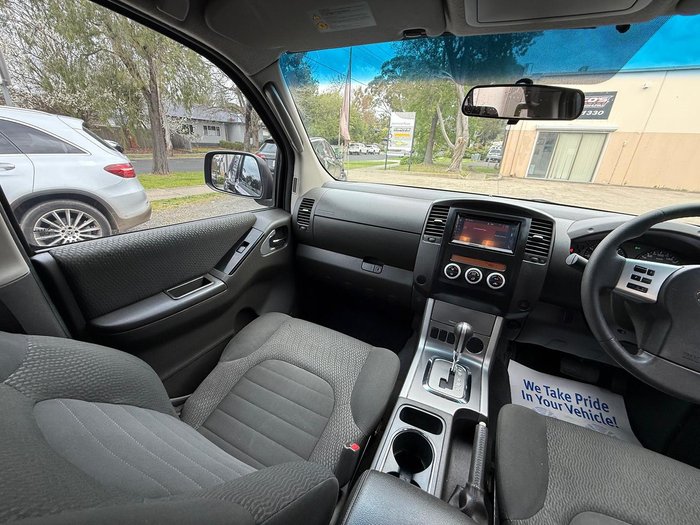 2012 Nissan Navara ST D40 Series 6 4x2 Midnight Black