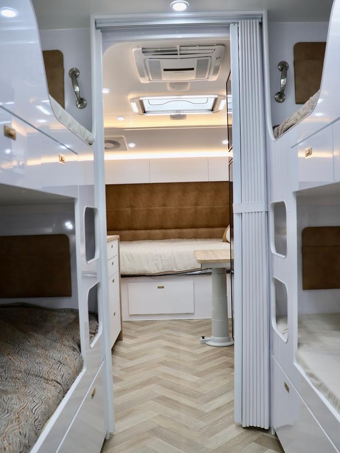 2025 Wonderland RV Amaroo 21Ft Quad Bunk