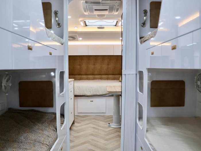 2025 Wonderland RV Amaroo 21Ft Quad Bunk