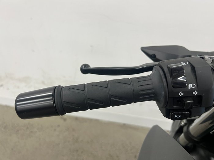 2023 Kawasaki Z400 Black