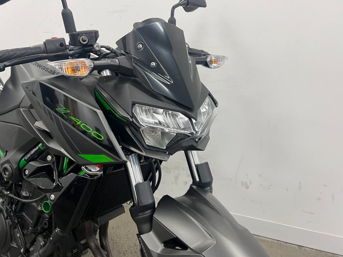 2023 Kawasaki Z400 Black
