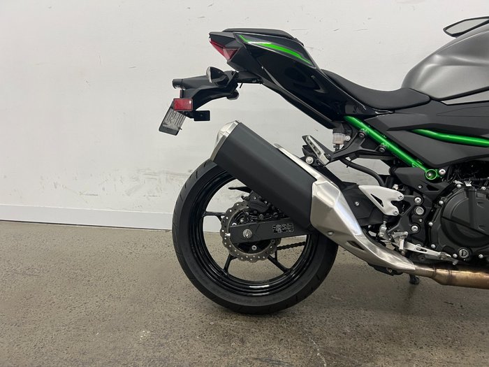 2023 Kawasaki Z400 Black