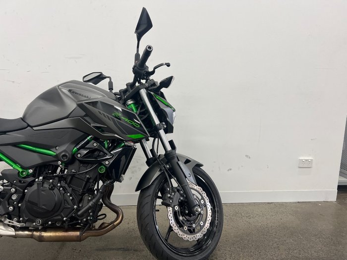 2023 Kawasaki Z400 Black