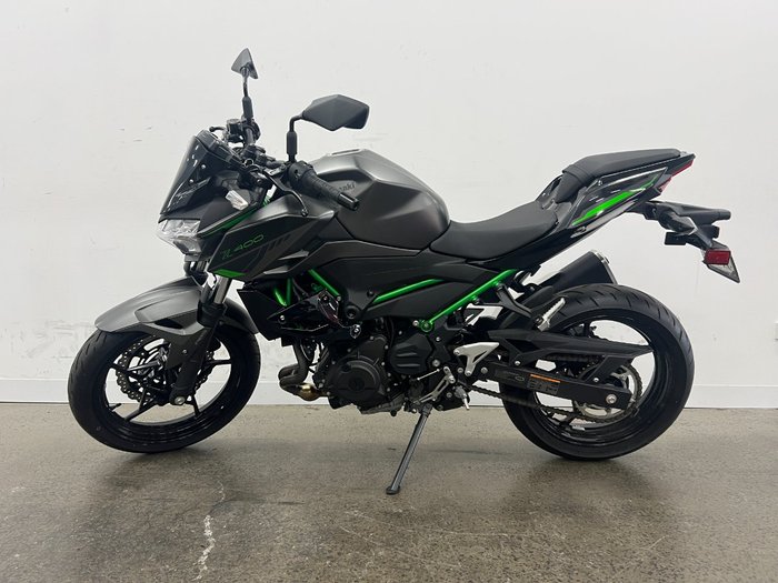 2023 Kawasaki Z400 Black