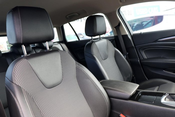 2018 Holden Commodore RS