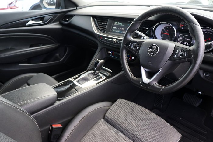 2018 Holden Commodore RS