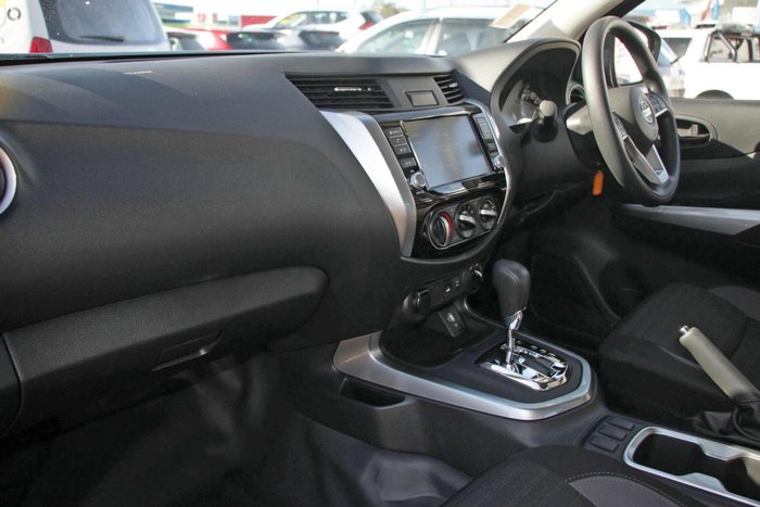 2025 Nissan Navara SL D23 MY25 4X4 Dual Range Black Star
