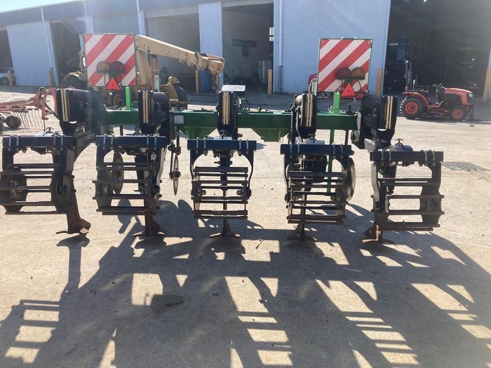 2018 Great Plains SS0300 