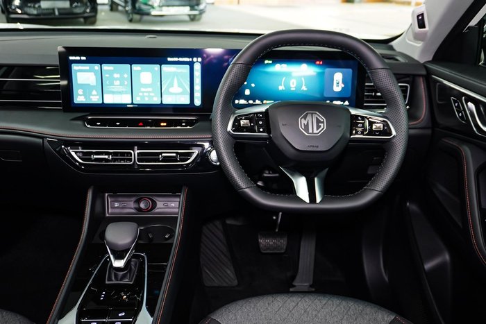 2025 MG HS Super Hybrid Excite