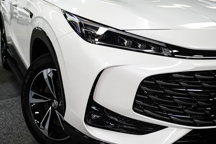 2025 MG HS Super Hybrid Excite