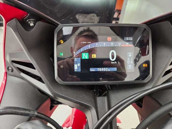 2024 Honda CBR650R Red