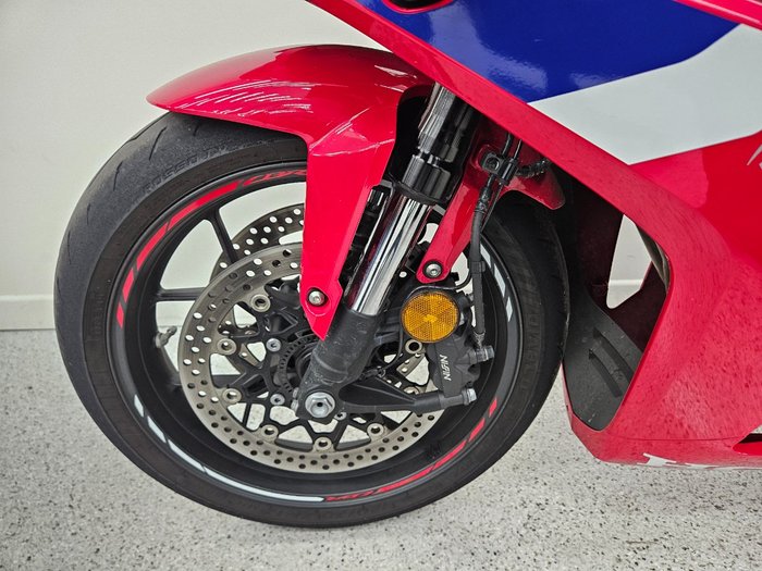 2024 Honda CBR650R Red