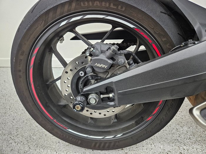 2024 Honda CBR650R Red