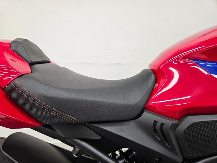 2024 Honda CBR650R Red