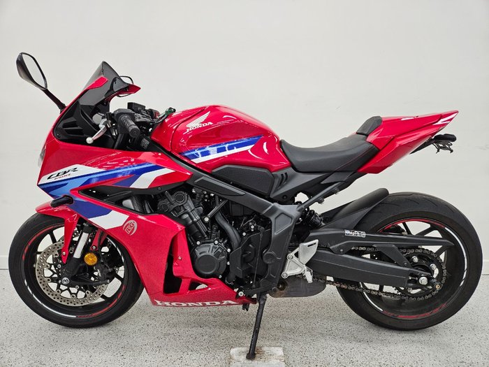 2024 Honda CBR650R Red