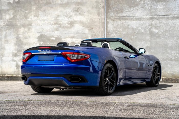 2016 Maserati GranCabrio Sport