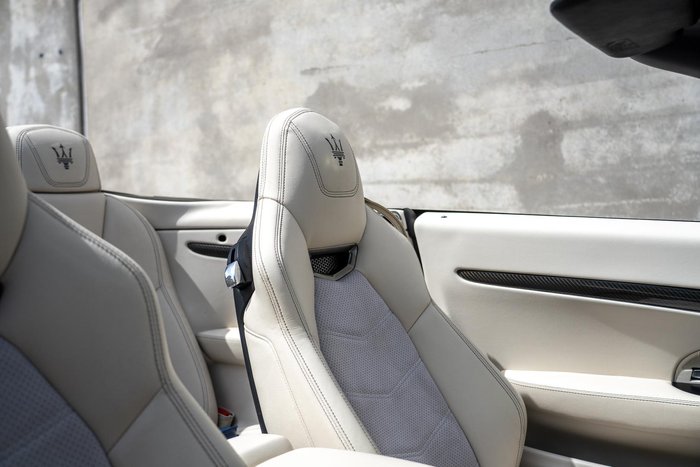 2016 Maserati GranCabrio Sport