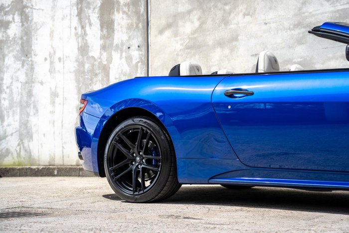 2016 Maserati GranCabrio Sport