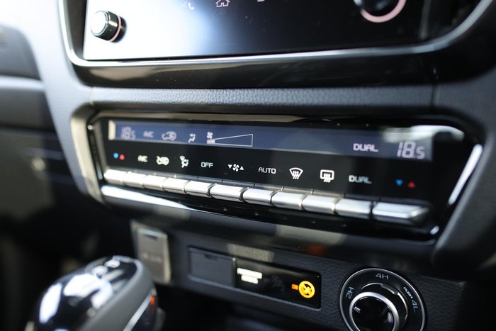 2025 Isuzu D-MAX X-TERRAIN