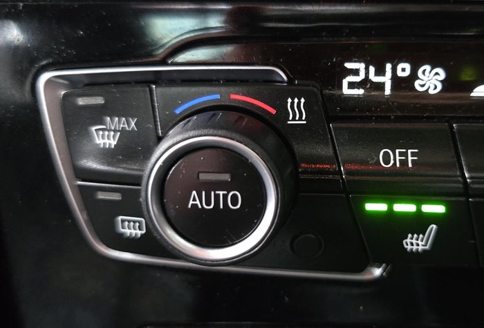 2016 BMW 2 Series 220i Luxury Line F45 Imperial Blue Brilliant Effect
