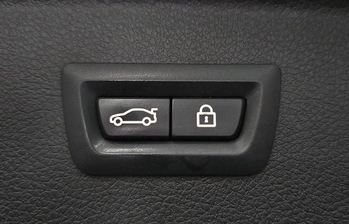 2016 BMW 2 Series 220i Luxury Line F45 Imperial Blue Brilliant Effect