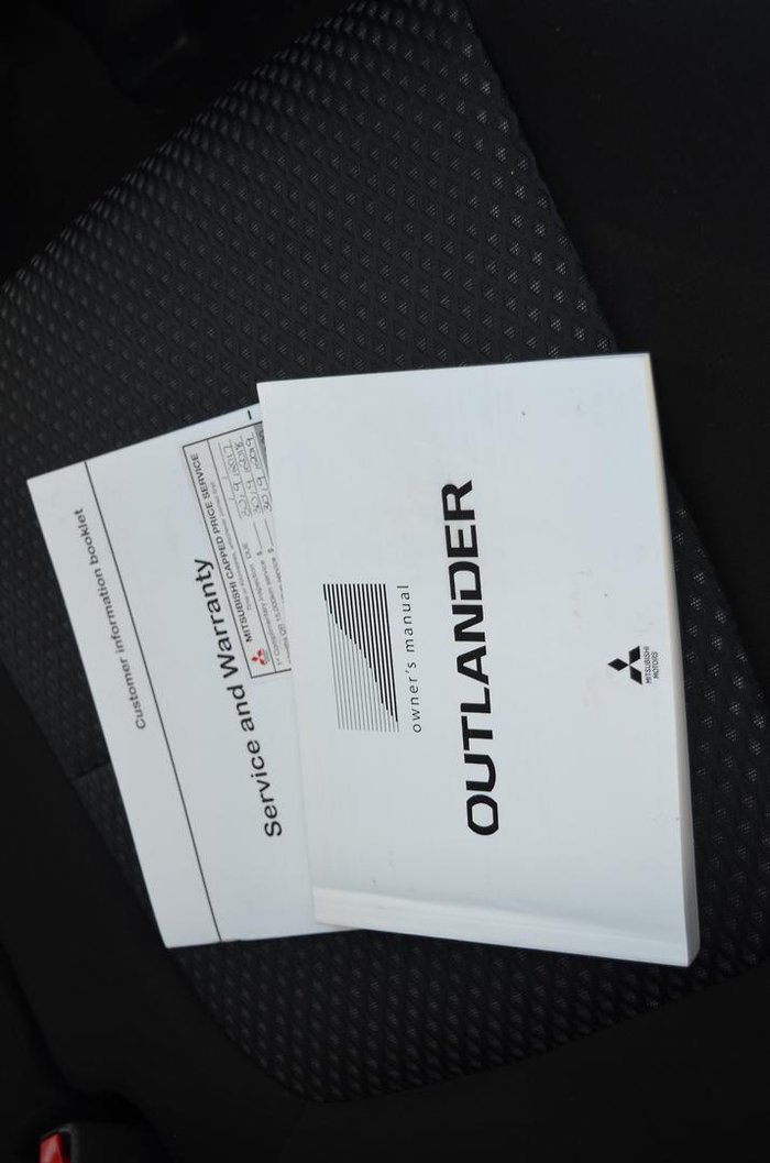 2016 Mitsubishi Outlander LS