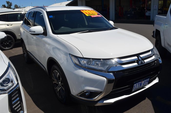 2016 Mitsubishi Outlander LS