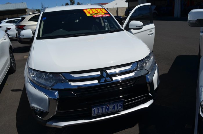 2016 Mitsubishi Outlander LS
