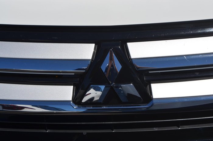 2016 Mitsubishi Outlander LS