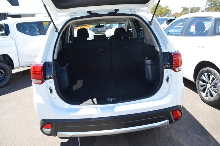 2016 Mitsubishi Outlander LS