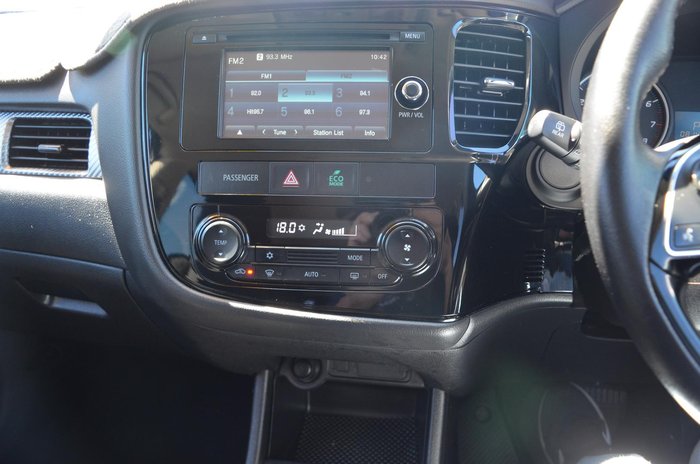 2016 Mitsubishi Outlander LS