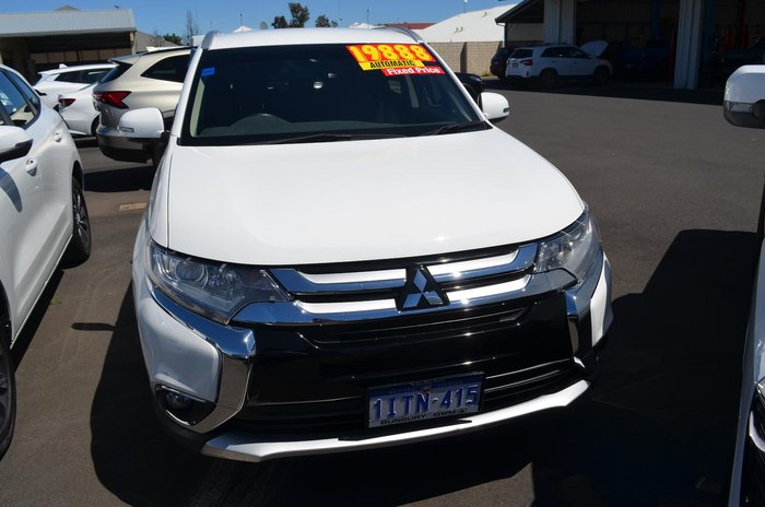 2016 Mitsubishi Outlander LS