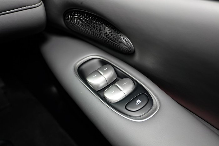 2025 MG IM5 Platinum