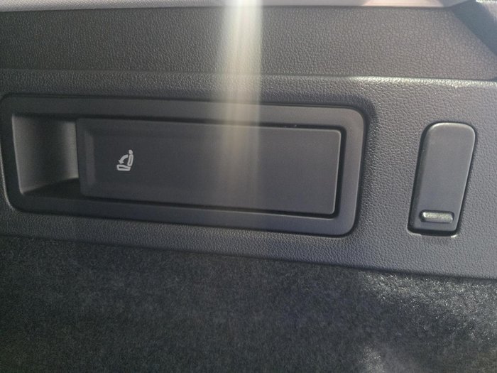 2025 Volkswagen Touareg 210TDI Elegance