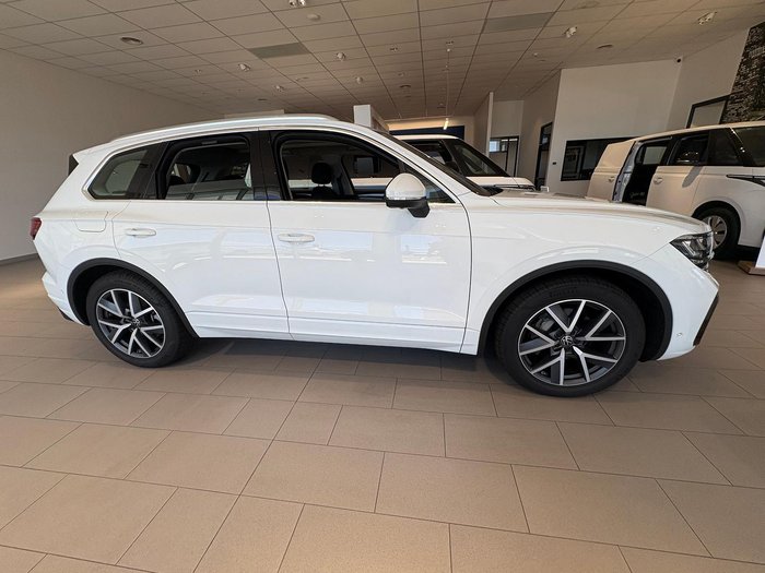 2025 Volkswagen Touareg 210TDI Elegance