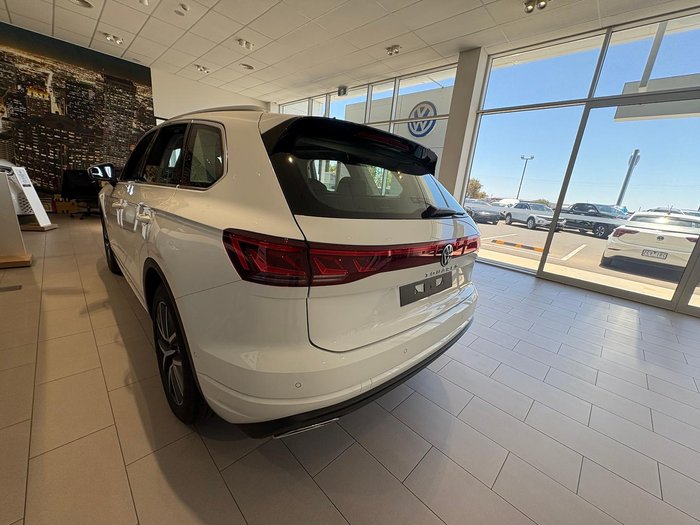 2025 Volkswagen Touareg 210TDI Elegance