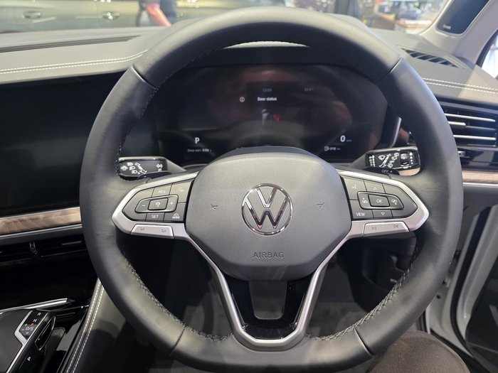 2025 Volkswagen Touareg 210TDI Elegance