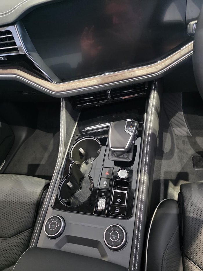 2025 Volkswagen Touareg 210TDI Elegance