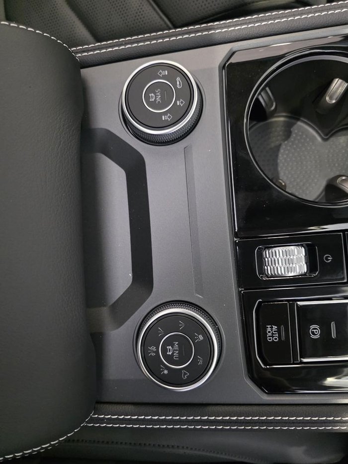 2025 Volkswagen Touareg 210TDI Elegance