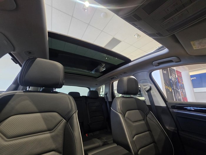 2025 Volkswagen Touareg 210TDI Elegance