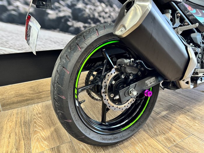 2019 Kawasaki NINJA 400 GREEN