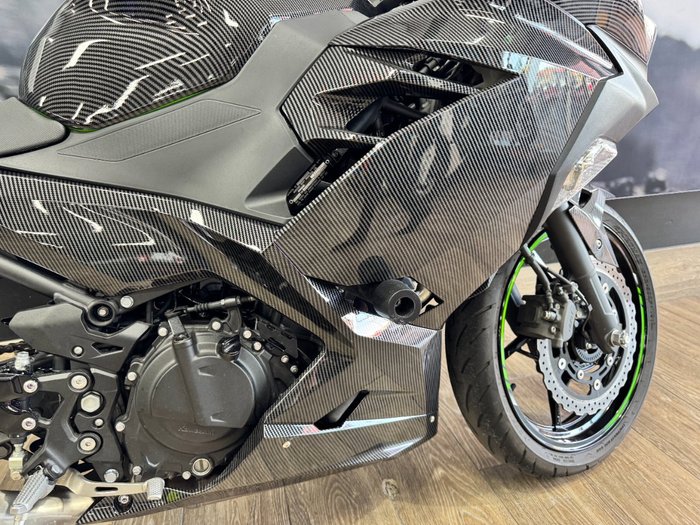 2019 Kawasaki NINJA 400 GREEN