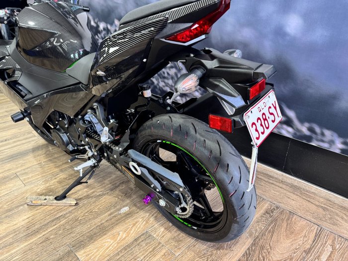 2019 Kawasaki NINJA 400 GREEN