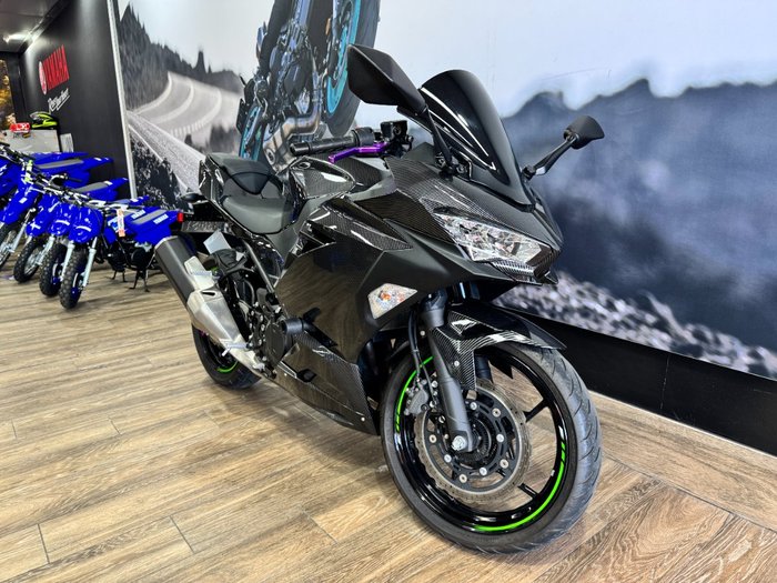 2019 Kawasaki NINJA 400 GREEN