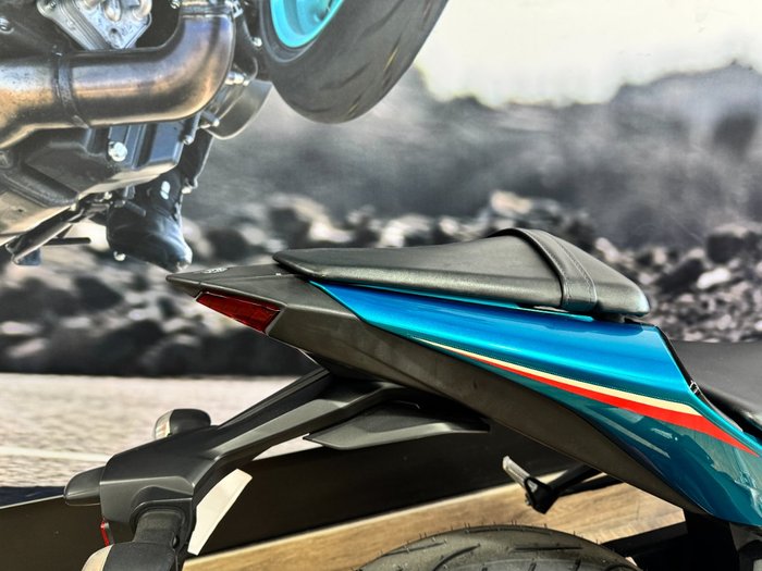 2021 Yamaha YZF-R3 BLUE