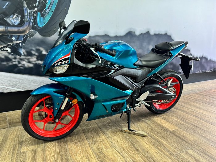 2021 Yamaha YZF-R3 BLUE