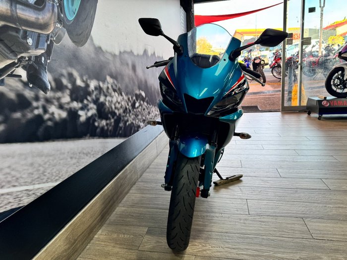 2021 Yamaha YZF-R3 BLUE